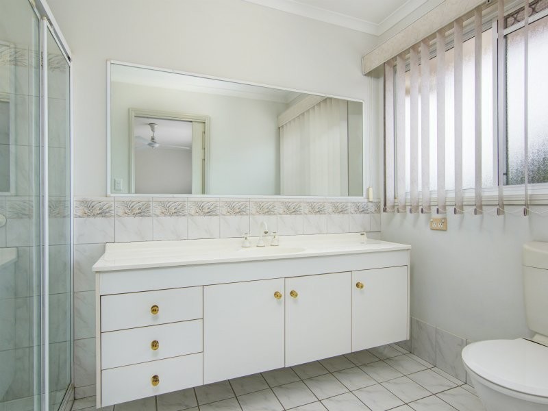 37 Katrina Crescent, Waterford West QLD 4133