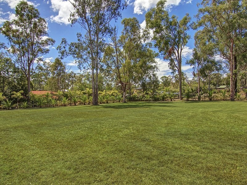 509-511 Middle Road, Greenbank QLD 4124