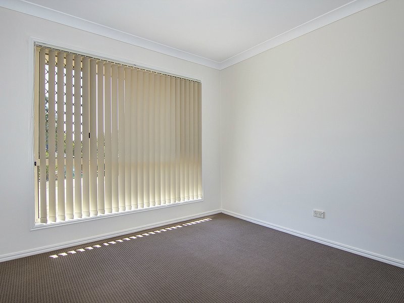 6 Venosa Place, Regents Park QLD 4118