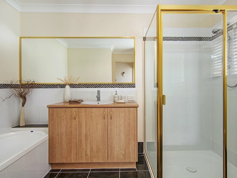 73 Bentinck Street, Waterford West QLD 4133