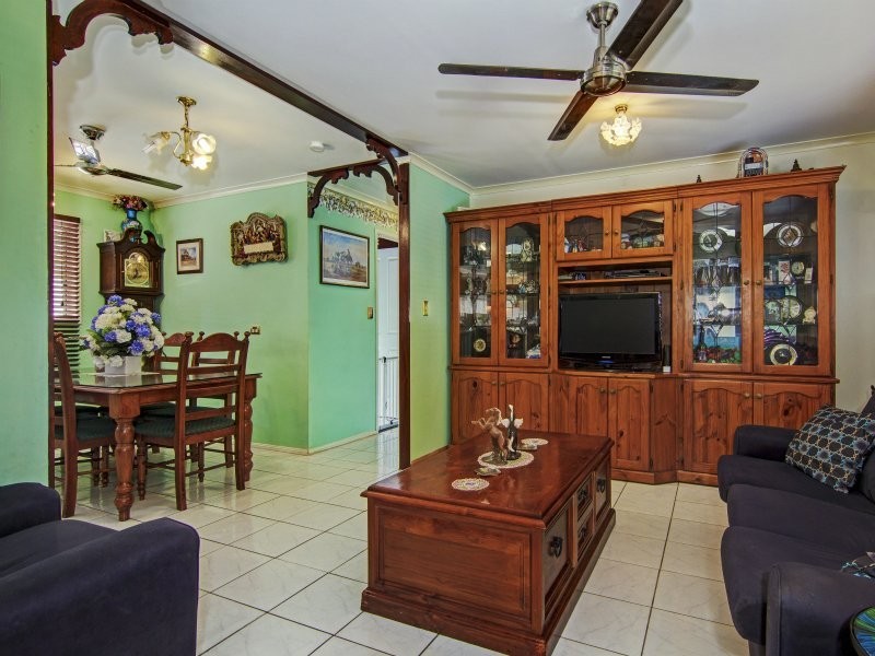 34 Darren Drive, Slacks Creek QLD 4127