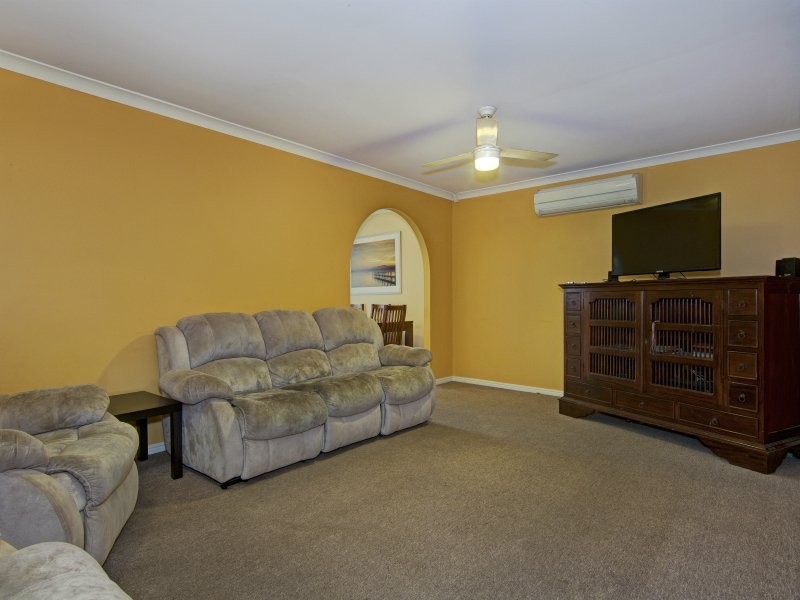 11 Faculty Circut, Meadowbrook QLD 4131