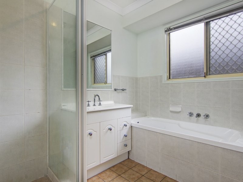 11 Faculty Circut, Meadowbrook QLD 4131