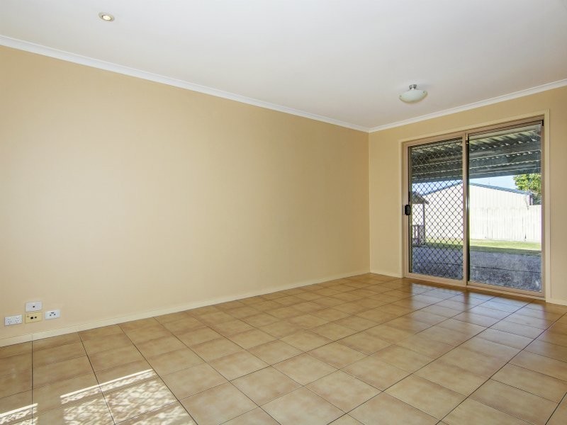 8 Grandview Road, Crestmead QLD 4132
