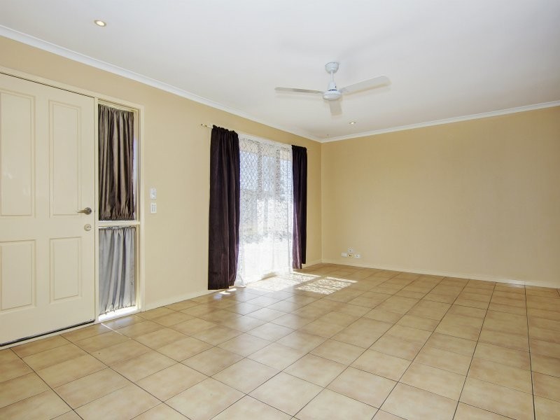 8 Grandview Road, Crestmead QLD 4132