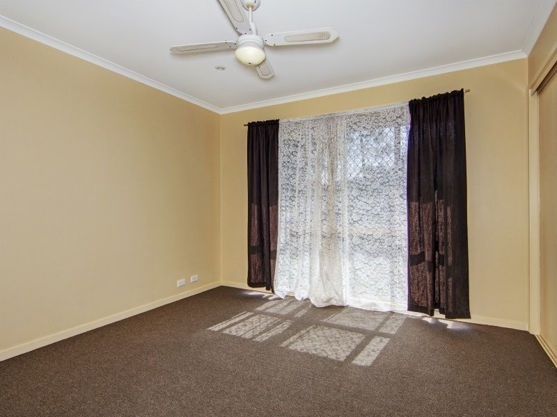8 Grandview Road, Crestmead QLD 4132