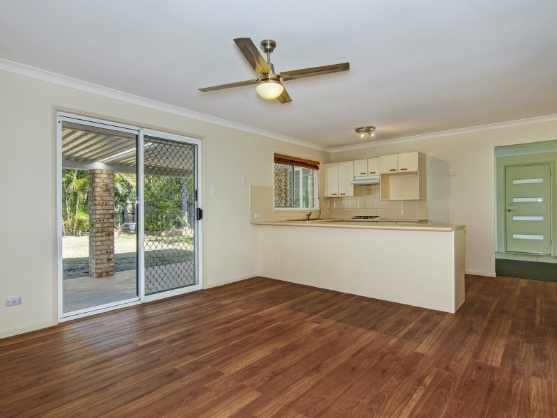 23 Regal Drive, Regents Park QLD 4118