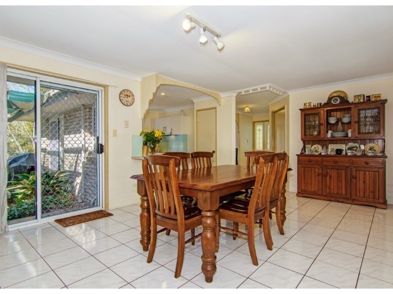 33 Palmerston Court, Munruben QLD 4125