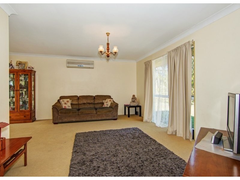 33 Palmerston Court, Munruben QLD 4125