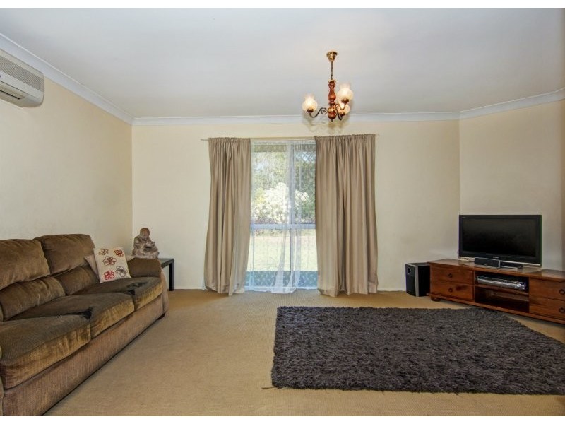 33 Palmerston Court, Munruben QLD 4125