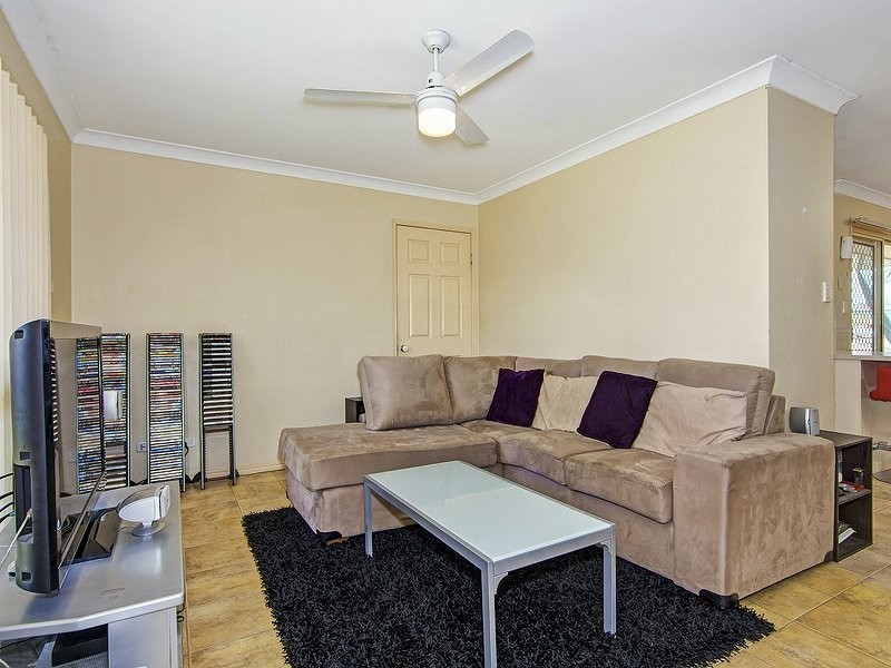 9 Debanie Court, Marsden QLD 4132