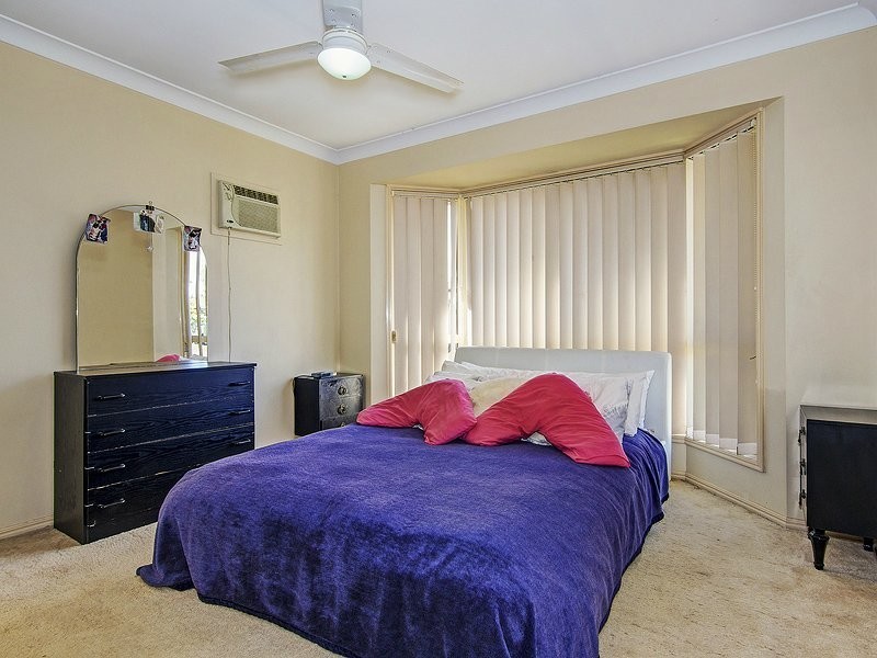 9 Debanie Court, Marsden QLD 4132