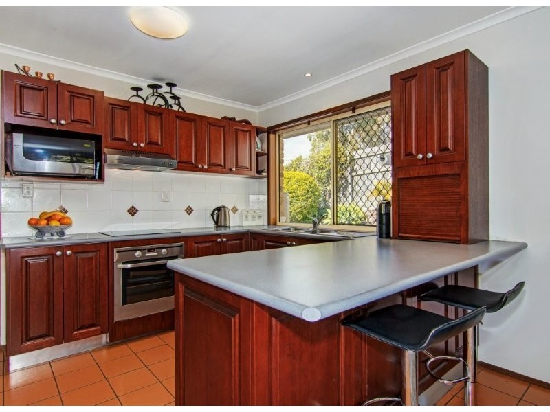 30 Castile Cresent, Edens Landing QLD 4207