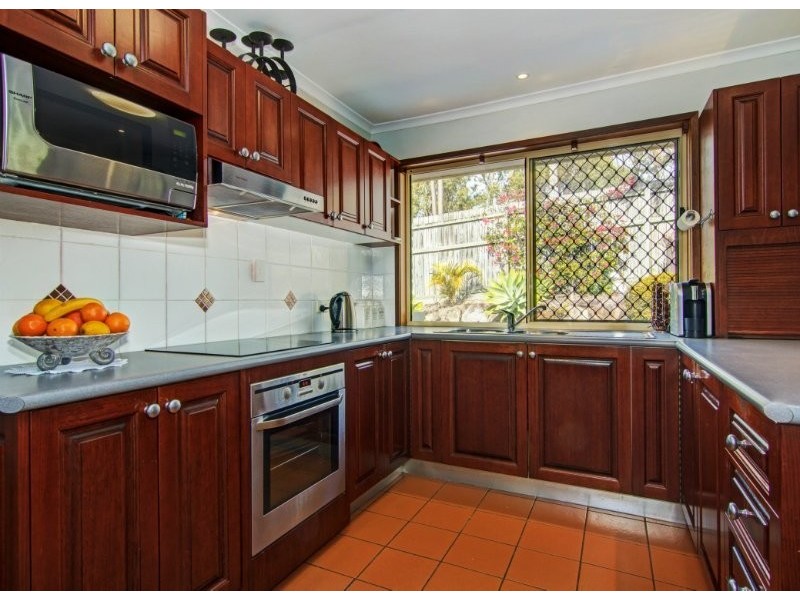 30 Castile Cresent, Edens Landing QLD 4207