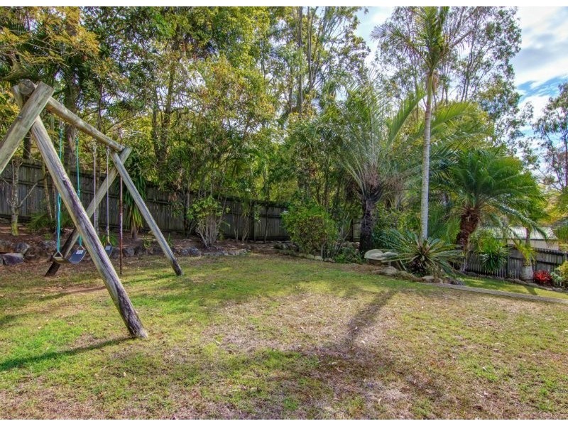 30 Castile Cresent, Edens Landing QLD 4207