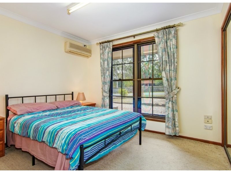 2 Poinciana Drive, Boronia Heights QLD 4124