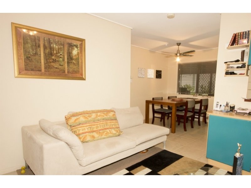 5 Ash Avenue, Woodridge QLD 4114