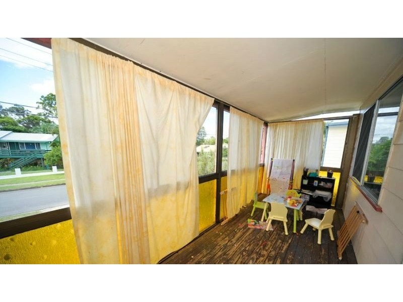 61 Aquarius Drive, Kingston QLD 4114