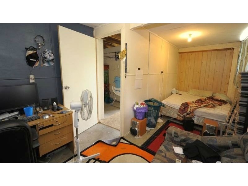 61 Aquarius Drive, Kingston QLD 4114