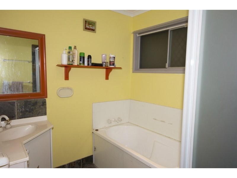 42 Cindy St, Marsden QLD 4132