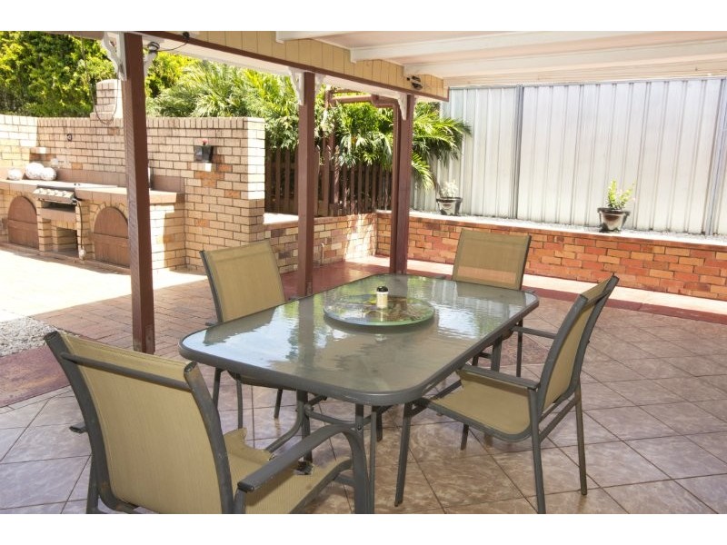 819 Wembley Road (Service Road), Browns Plains QLD 4118