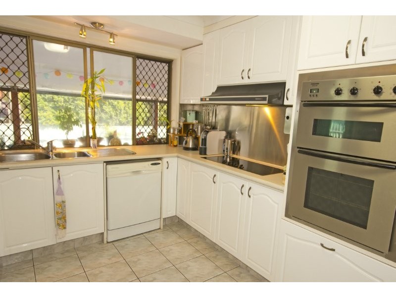 5 Elonera Drive, Slacks Creek QLD 4127