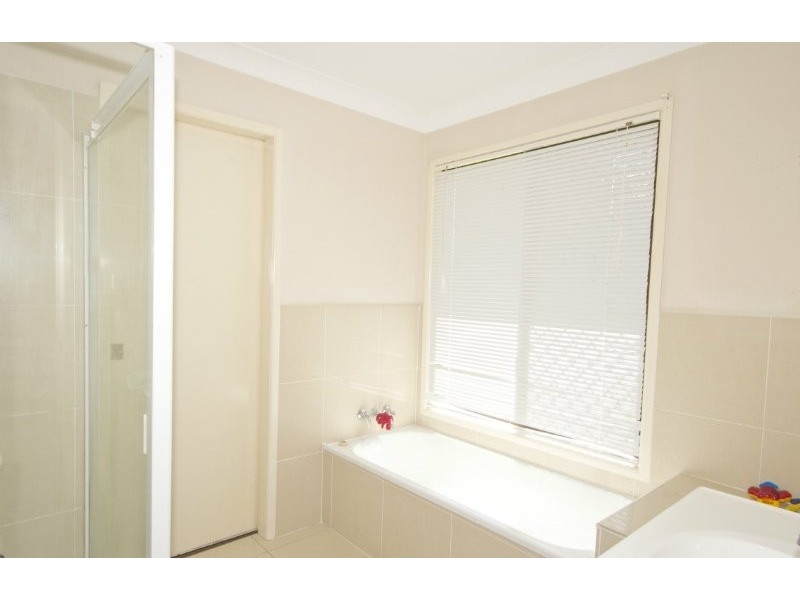 18 Dombeyah Street, Crestmead QLD 4132