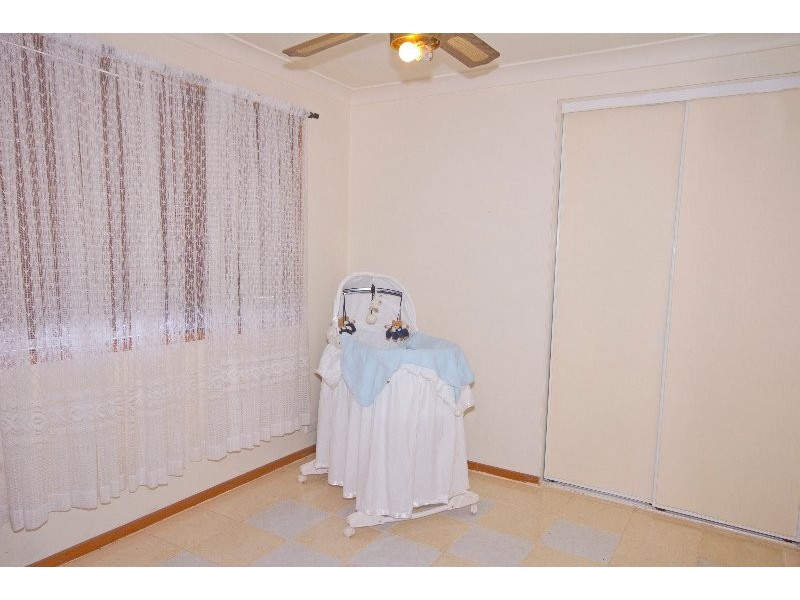 4 Quandong St, Crestmead QLD 4132