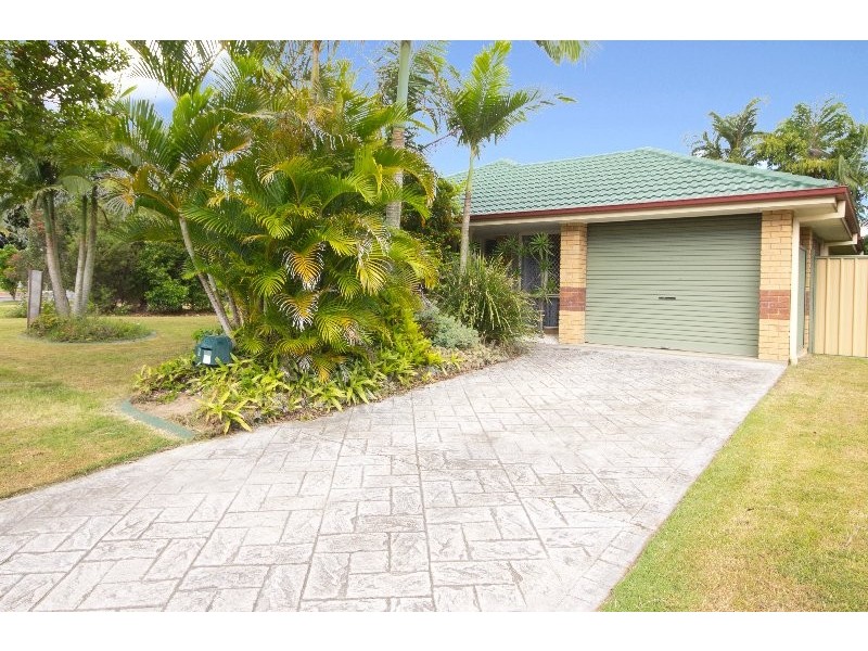 65 Regency Drive, Regents Park QLD 4118
