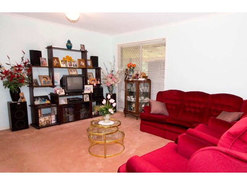 65 Regency Drive, Regents Park QLD 4118