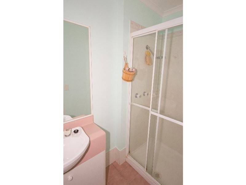 65 Regency Drive, Regents Park QLD 4118