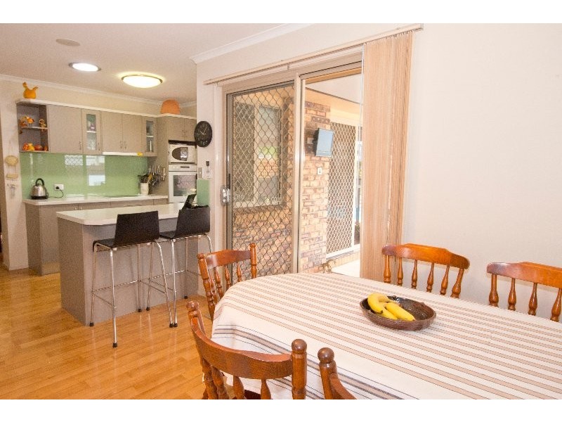 9 Front Court, Marsden QLD 4132