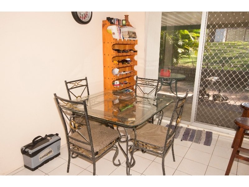 25 Mackellar Dr, Boronia Heights QLD 4124