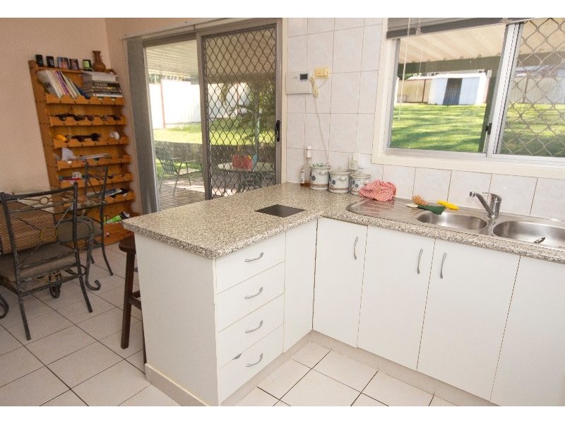 25 Mackellar Dr, Boronia Heights QLD 4124
