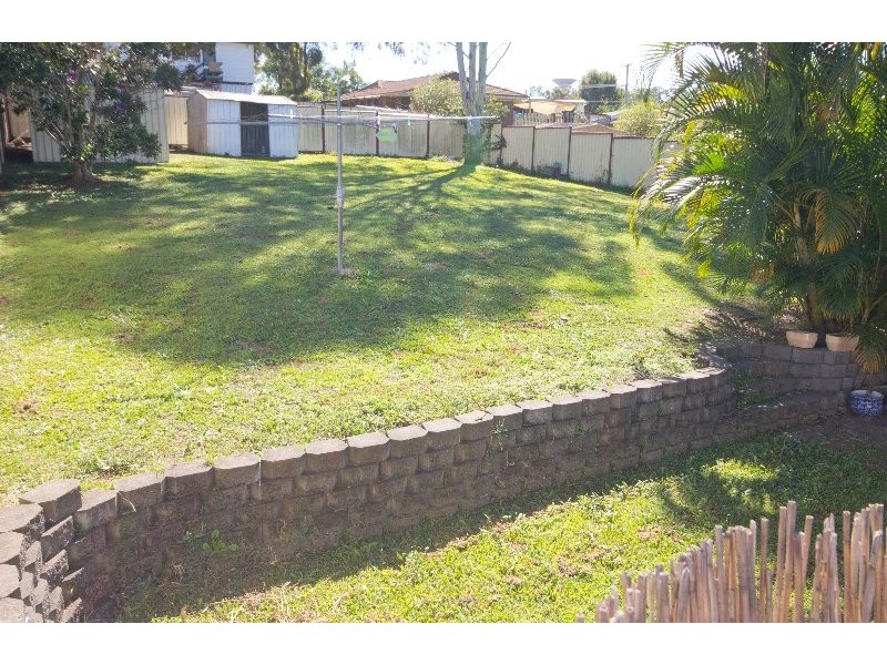 25 Mackellar Dr, Boronia Heights QLD 4124