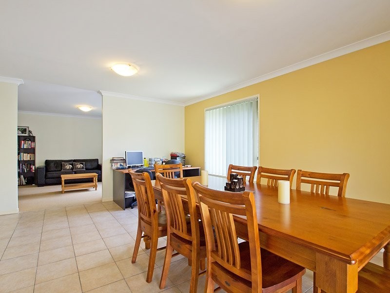 6 Innes Close, Parkinson QLD 4115