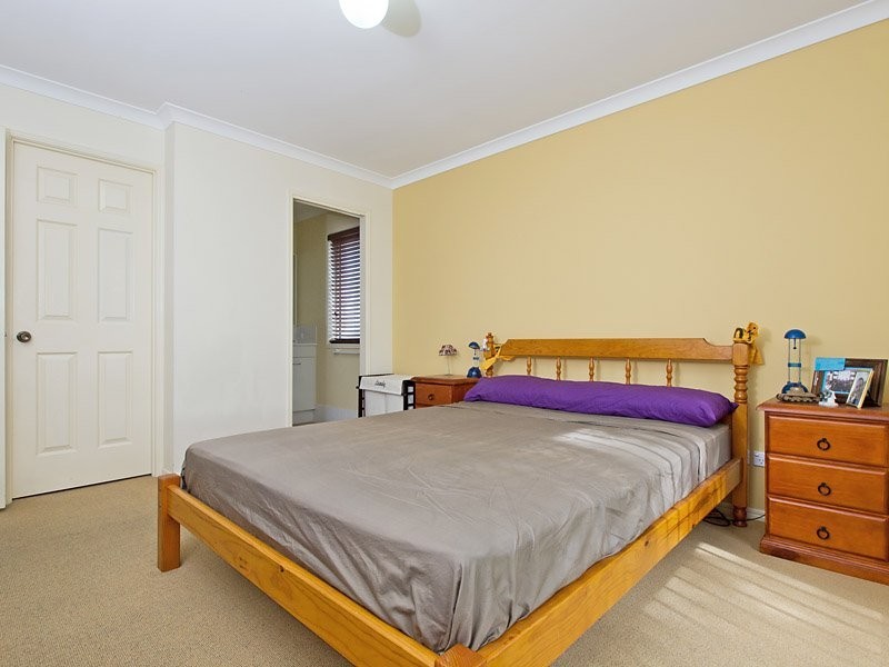 6 Innes Close, Parkinson QLD 4115