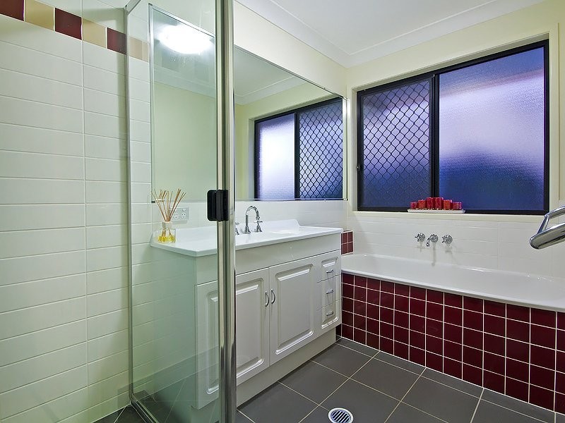 15 Appleby Street, Parkinson QLD 4115