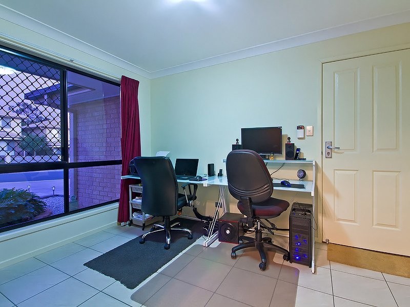 15 Appleby Street, Parkinson QLD 4115