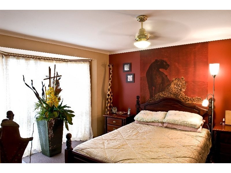 6 Lycoris Street, Crestmead QLD 4132