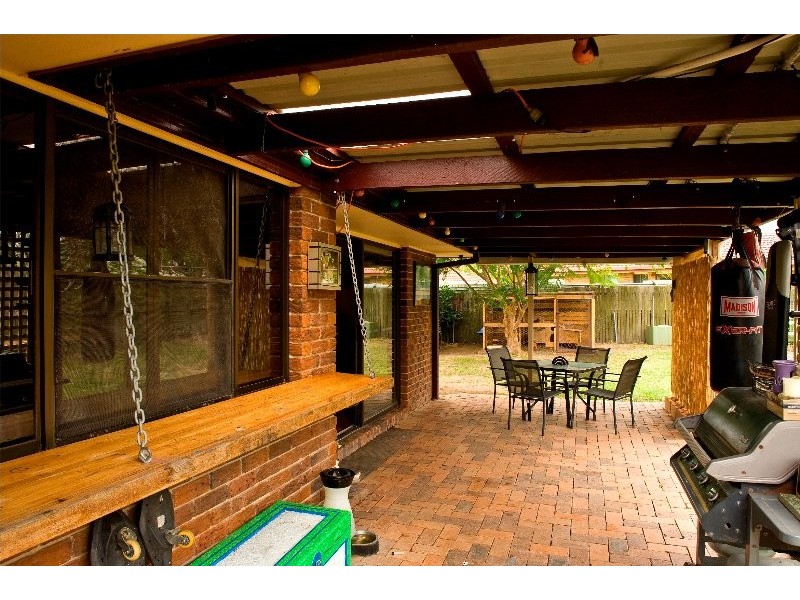 6 Lycoris Street, Crestmead QLD 4132