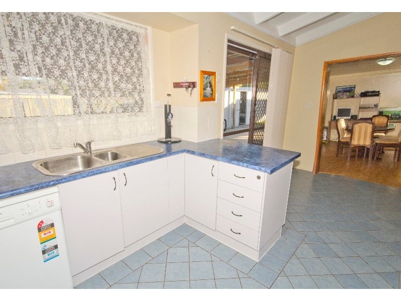 15 Dorsey St, Crestmead QLD 4132