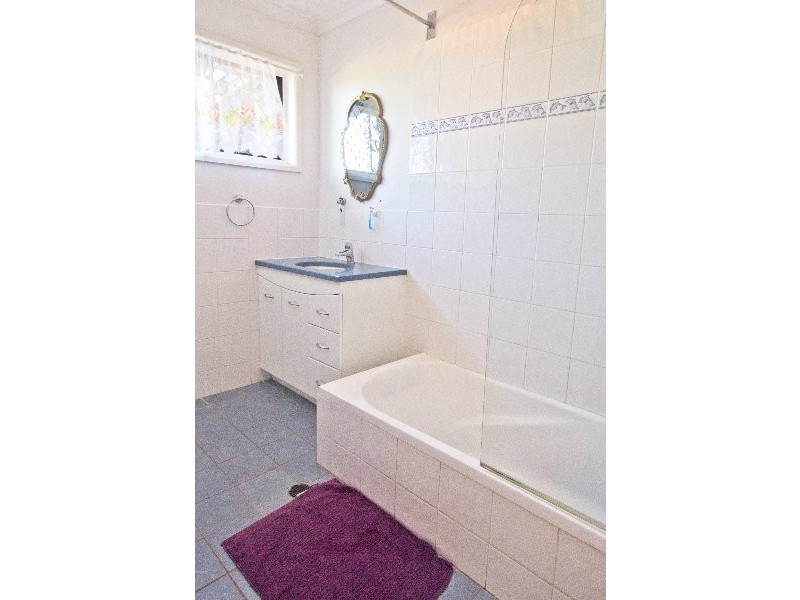 15 Dorsey St, Crestmead QLD 4132