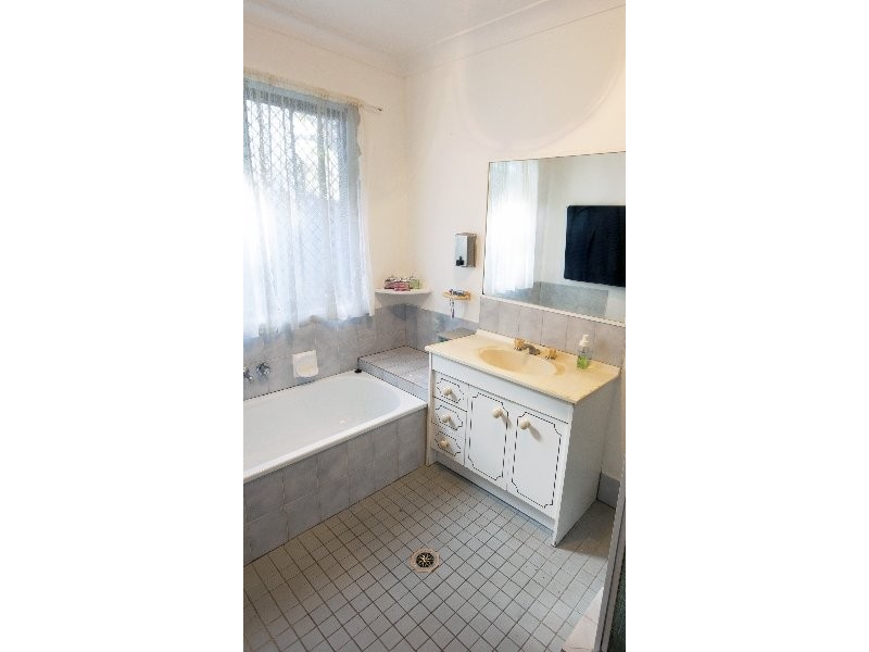 25 Serissa Street, Crestmead QLD 4132