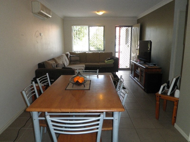 6 University Drive, Meadowbrook QLD 4131