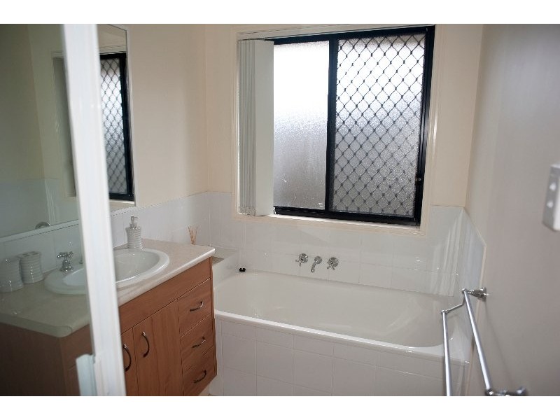 20 Moffatt Road, Waterford West QLD 4133