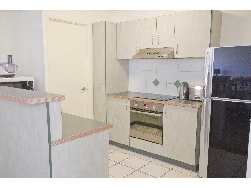 8/44-66 University Drive, Meadowbrook QLD 4131