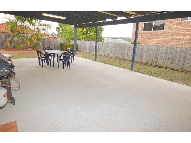 14 Standford Place, Regents Park QLD 4118