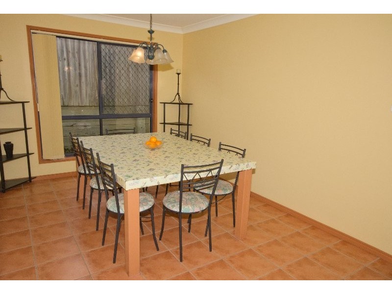 14 Standford Place, Regents Park QLD 4118