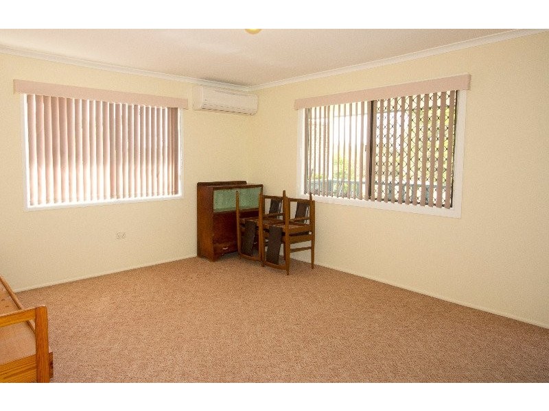 48 Bywater Street, Hillcrest QLD 4118